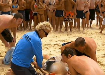 C1809005 She was found floating face down in water!_part2