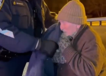 C2412019_The struggle ended in total silence